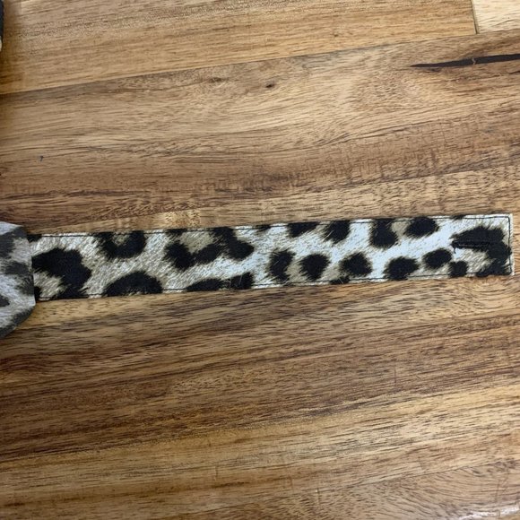 MICHAEL KORS LEOPARD PRINT BUTTON FRONT LONG OR ROLL‎ TAB SLEEVE BLOUSE 8-EUC - Picture 7 of 9